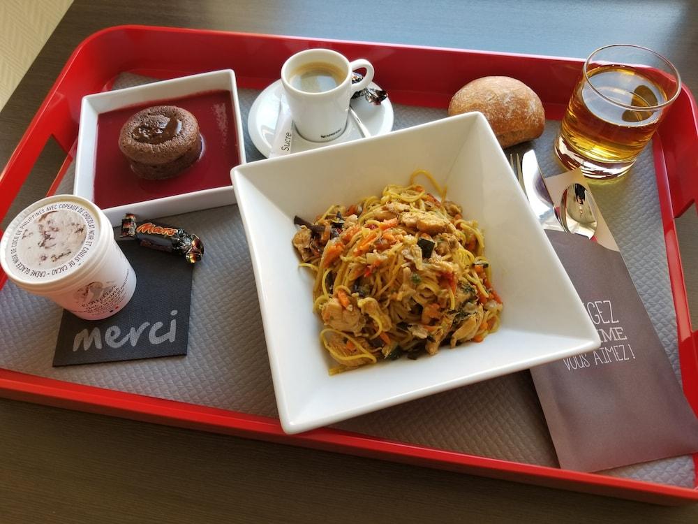 Ibis Epernay Centre Ville Екстериор снимка